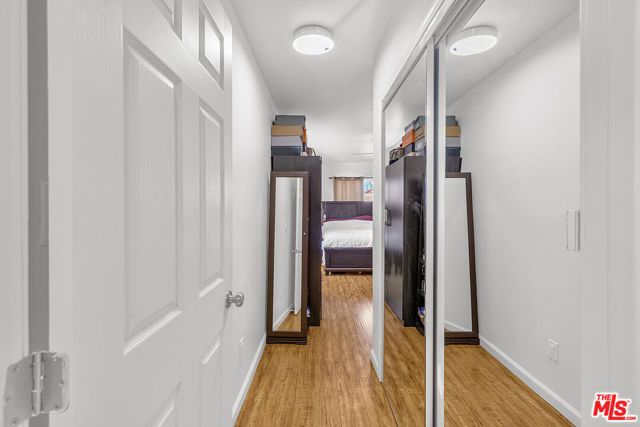 8823 S Wilton Place, Los Angeles, CA 90047