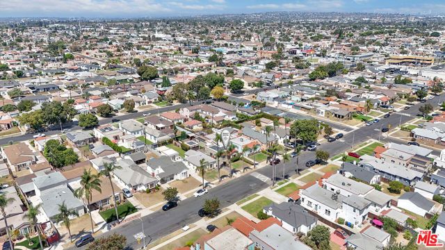 8823 S Wilton Place, Los Angeles, CA 90047
