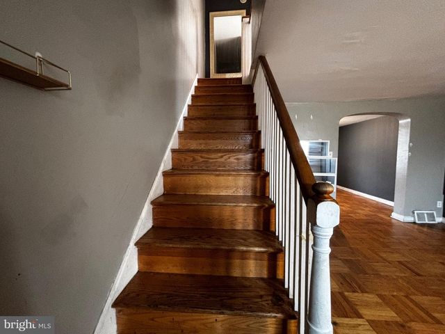 5942 B ST, Philadelphia, PA 19120