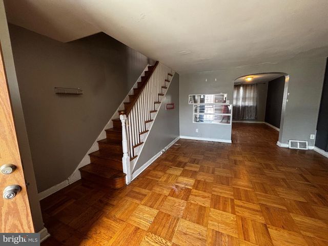 5942 B ST, Philadelphia, PA 19120