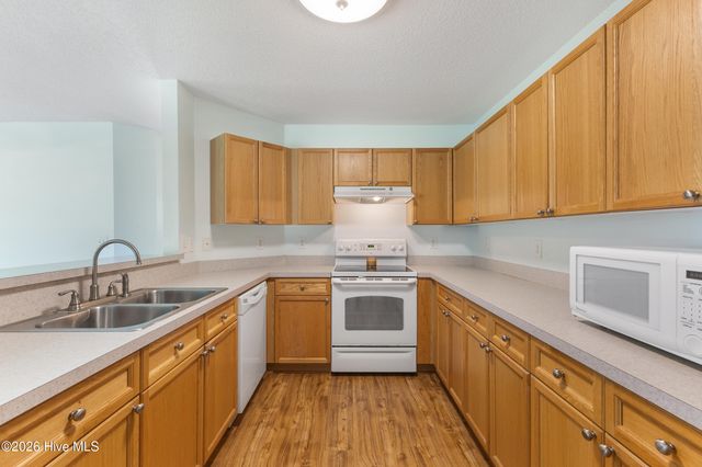 1024 Bridgeport Way, Leland, NC 28451