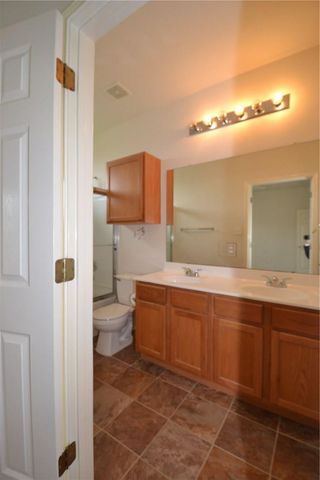 112 Brown ST, Hutto, TX 78634