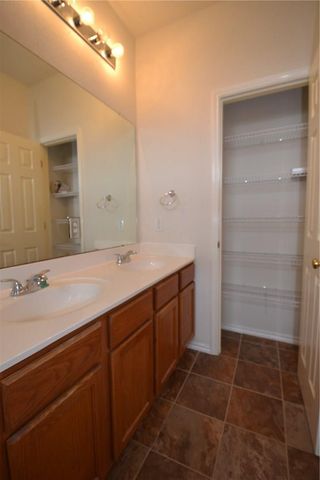 112 Brown ST, Hutto, TX 78634