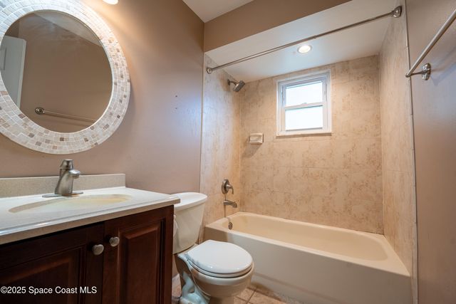 2390 Queens Street SE, Palm Bay, FL 32909