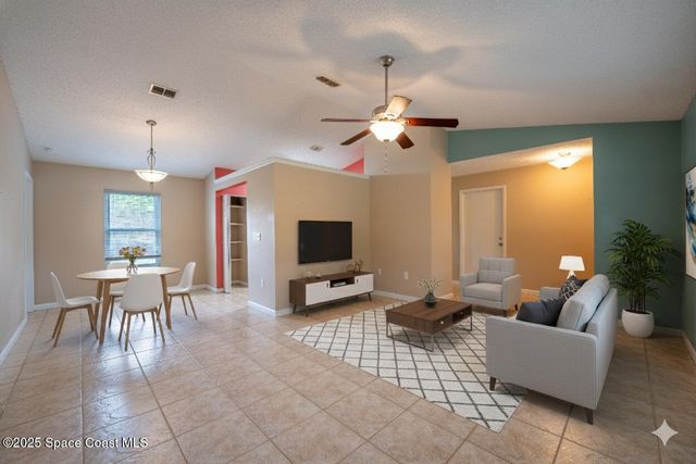 2390 Queens Street SE, Palm Bay, FL 32909