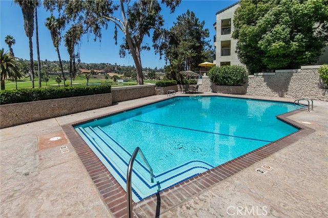 5555 Canyon Crest 2G, Riverside, CA 92507