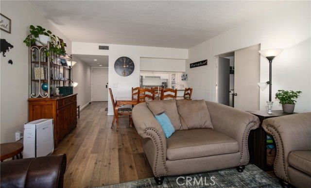 5555 Canyon Crest 2G, Riverside, CA 92507