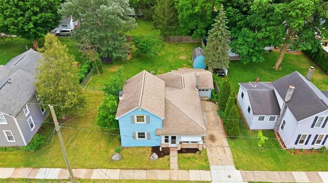 419 N Monroe Street, Lowell, MI 49331