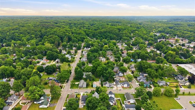 419 N Monroe Street, Lowell, MI 49331