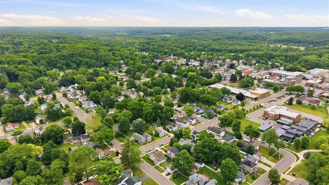419 N Monroe Street, Lowell, MI 49331