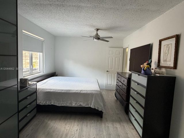 2401 SW 16th Ct, Miami, FL 33145