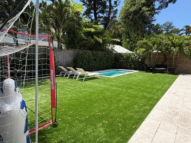 2401 SW 16th Ct, Miami, FL 33145