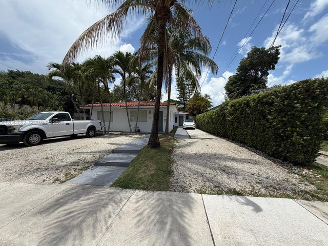 2401 SW 16th Ct, Miami, FL 33145