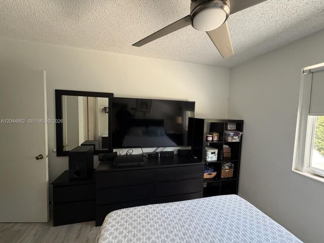 2401 SW 16th Ct, Miami, FL 33145