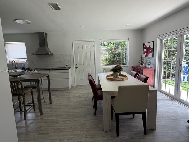 2401 SW 16th Ct, Miami, FL 33145