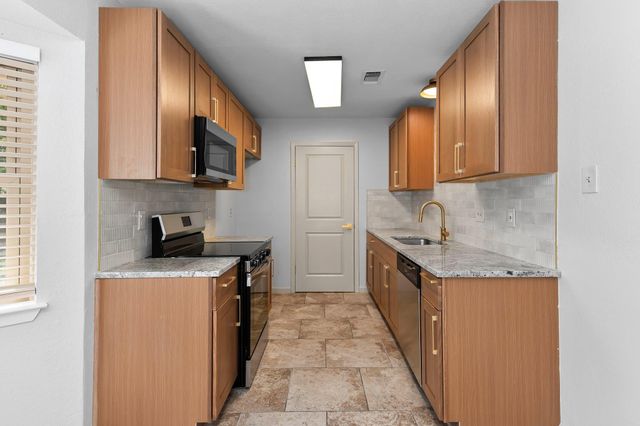 1808 Moonlight DR, Killeen, TX 76543