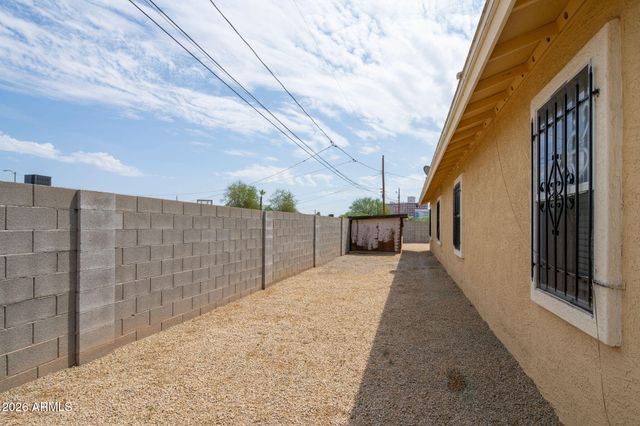 2142 E McKinley Street, Phoenix, AZ 85006