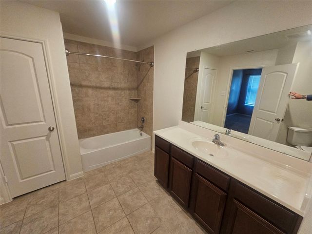 6011 Treasure Cove Road, Cove, TX 77523