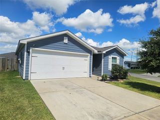6011 Treasure Cove Road, Cove, TX 77523