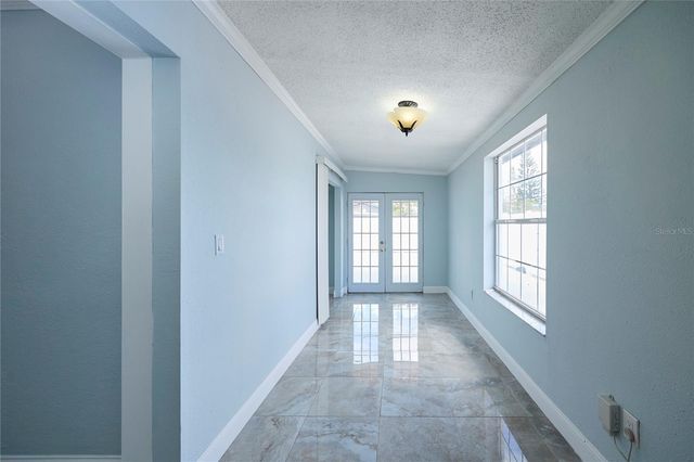 6804 N HUBERT AVENUE, Tampa, FL 33614