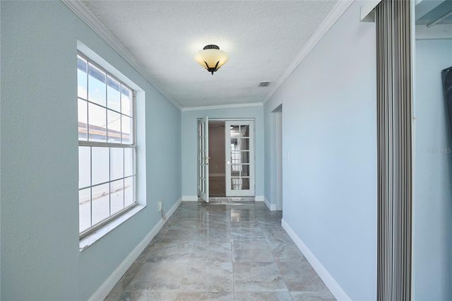 6804 N HUBERT AVENUE, Tampa, FL 33614