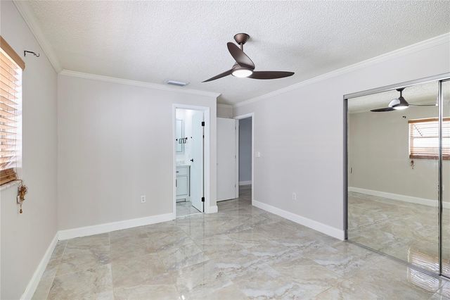 6804 N HUBERT AVENUE, Tampa, FL 33614