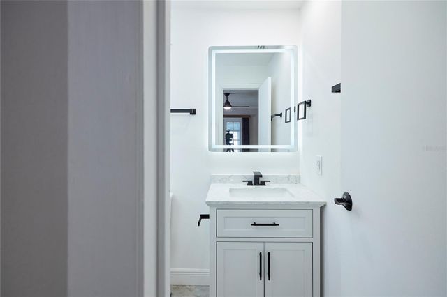 6804 N HUBERT AVENUE, Tampa, FL 33614