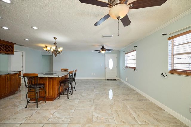 6804 N HUBERT AVENUE, Tampa, FL 33614