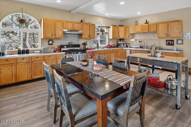 15290 Fawn Lane, Reno, NV 89511