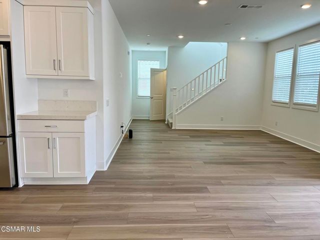 740 Edward Scholle Drive, Camarillo, CA 93010