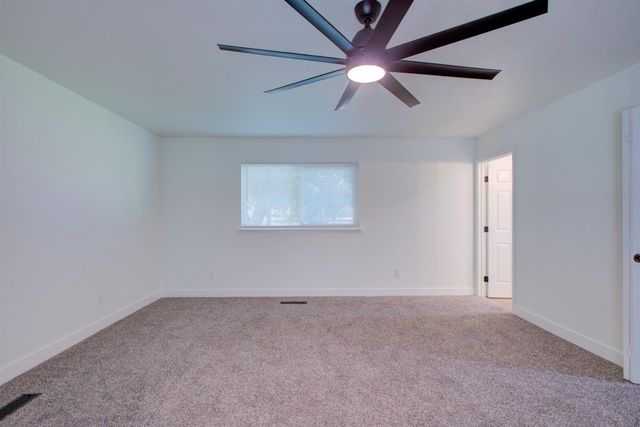 2540 E Childs, Merced, CA 95341