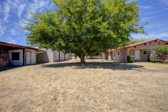 2540 E Childs, Merced, CA 95341