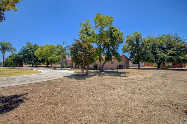 2540 E Childs, Merced, CA 95341