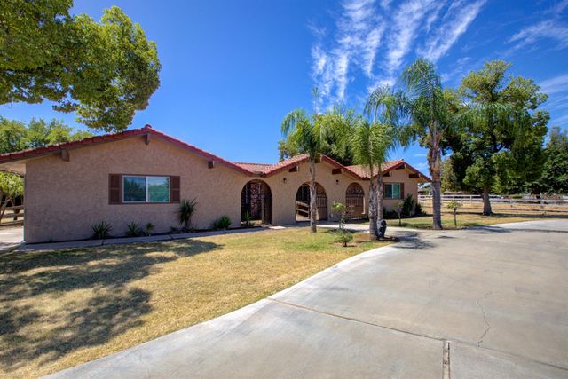 2540 E Childs, Merced, CA 95341