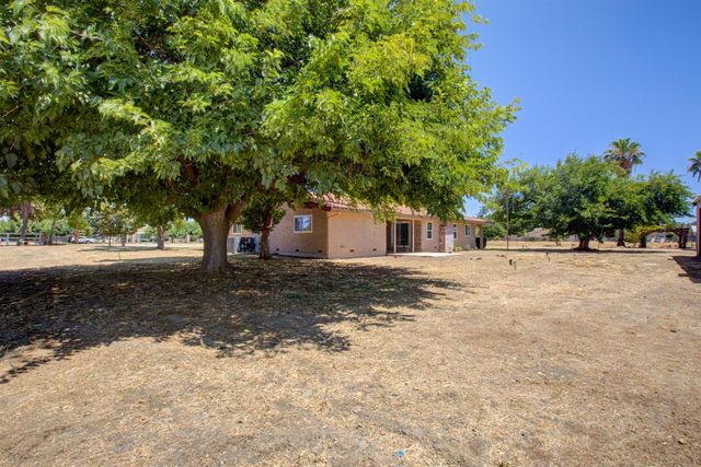2540 E Childs, Merced, CA 95341
