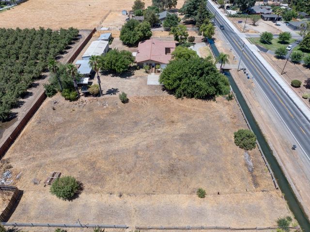 2540 E Childs, Merced, CA 95341
