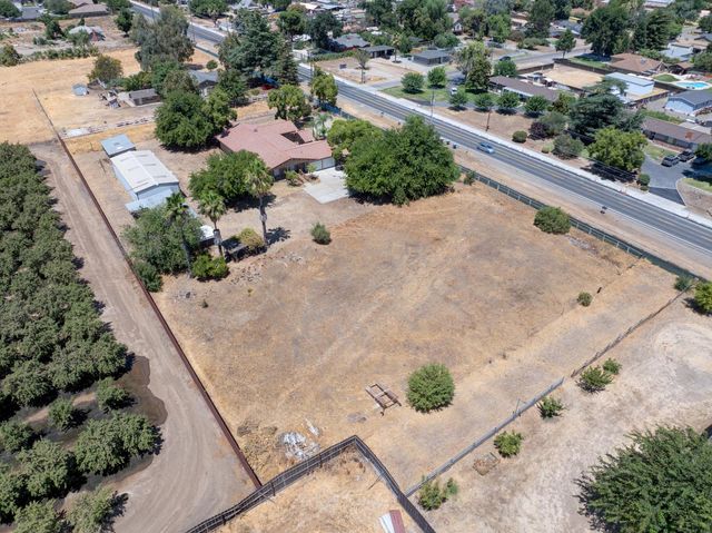 2540 E Childs, Merced, CA 95341