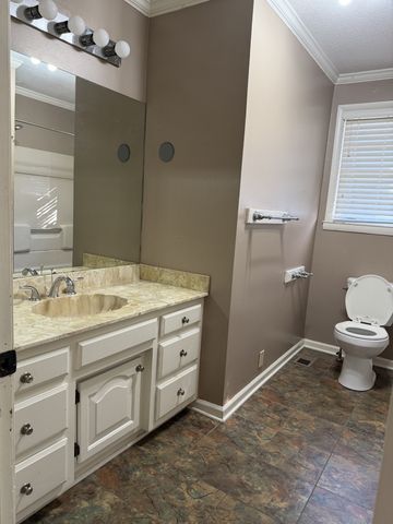 103 W Meade Dr, Lebanon, TN 37087