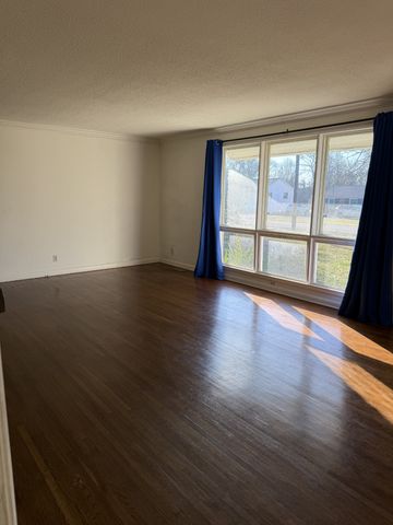 103 W Meade Dr, Lebanon, TN 37087