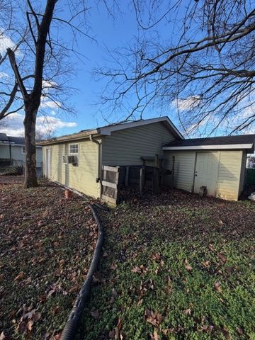 103 W Meade Dr, Lebanon, TN 37087
