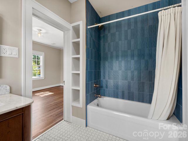 41 Malvern Walk, Asheville, NC 28806