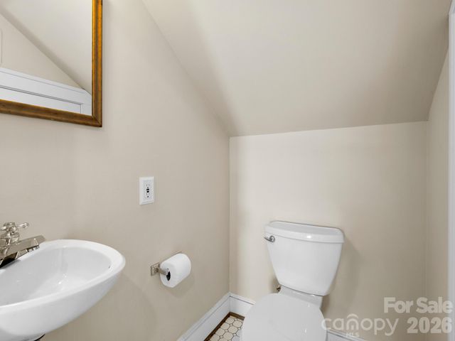 41 Malvern Walk, Asheville, NC 28806