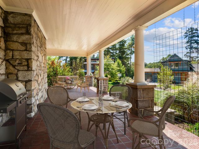 41 Malvern Walk, Asheville, NC 28806