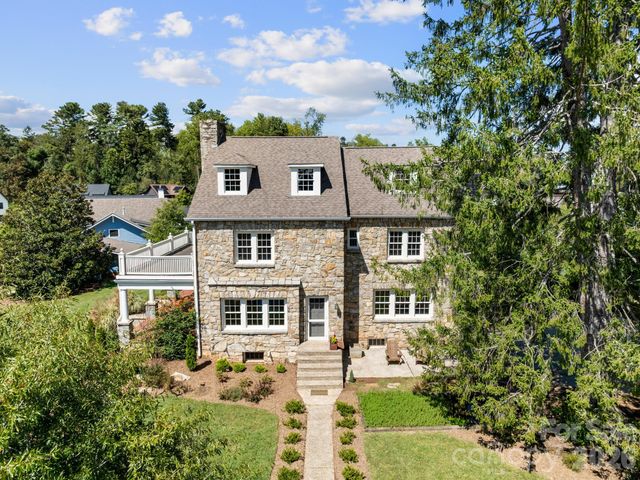 41 Malvern Walk, Asheville, NC 28806
