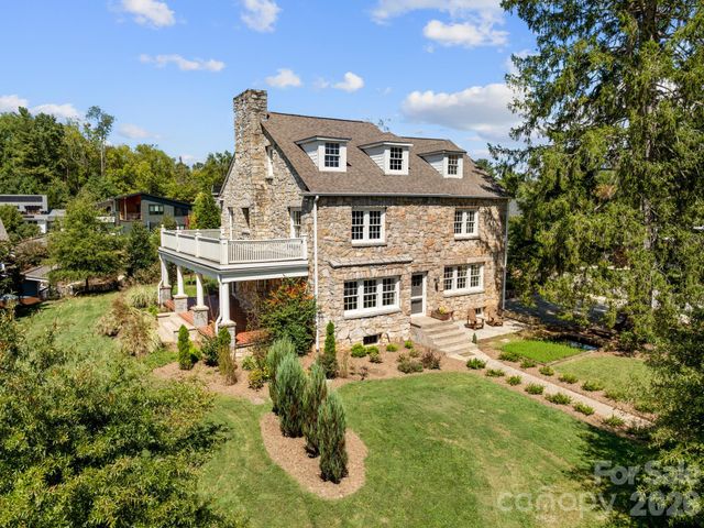 41 Malvern Walk, Asheville, NC 28806