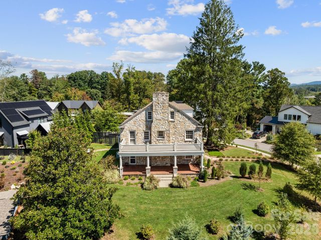 41 Malvern Walk, Asheville, NC 28806