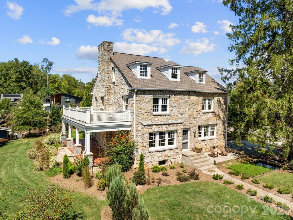 41 Malvern Walk, Asheville, NC 28806