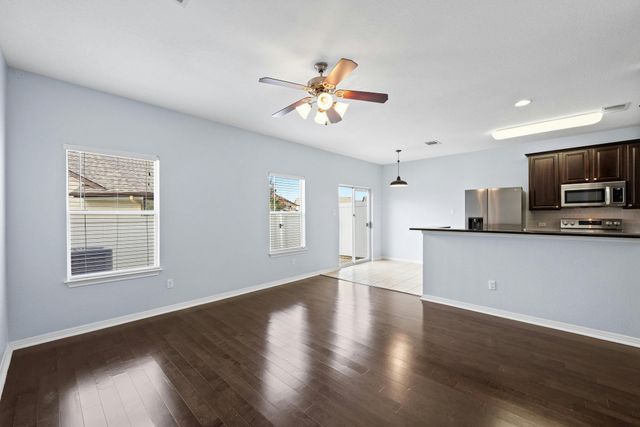 1900 Little Elm TRL 89, Cedar Park, TX 78613