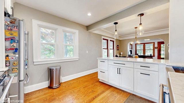 2402 N 114th STREET, Wauwatosa, WI 53226