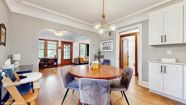 2402 N 114th STREET, Wauwatosa, WI 53226